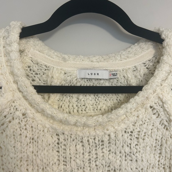 LUSH knit cream sweater - medium - Picture 2 of 3